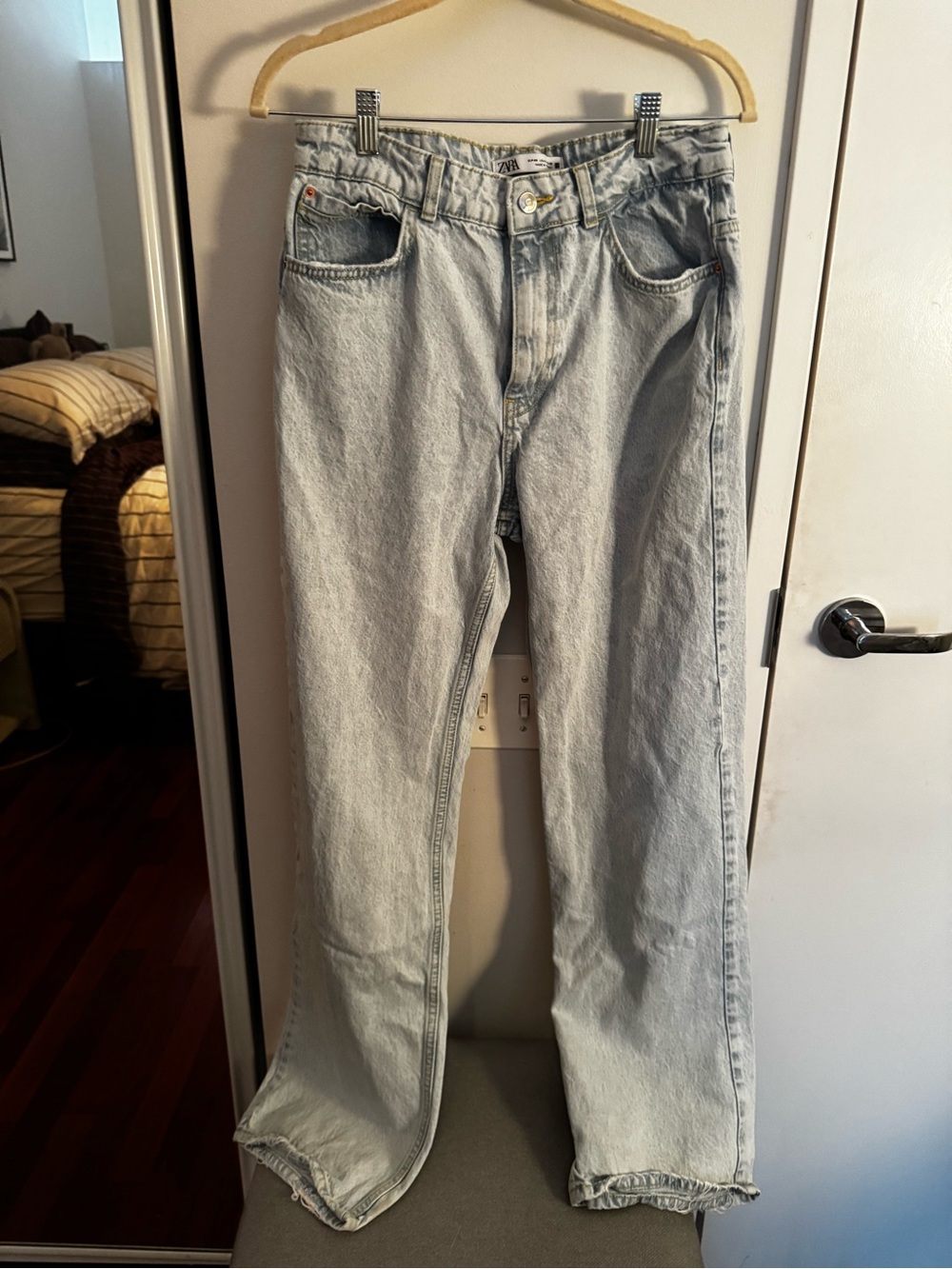 Zara Light Wash Straight Leg Jeans‎